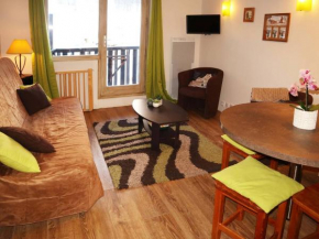 Grand studio rénové pour 4 personnes au centre de la station avec accès direct aux pistes - FR-1-322-518